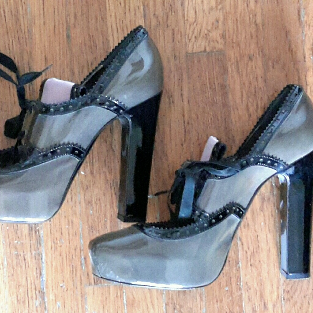 Philosophy mary jane platform heel